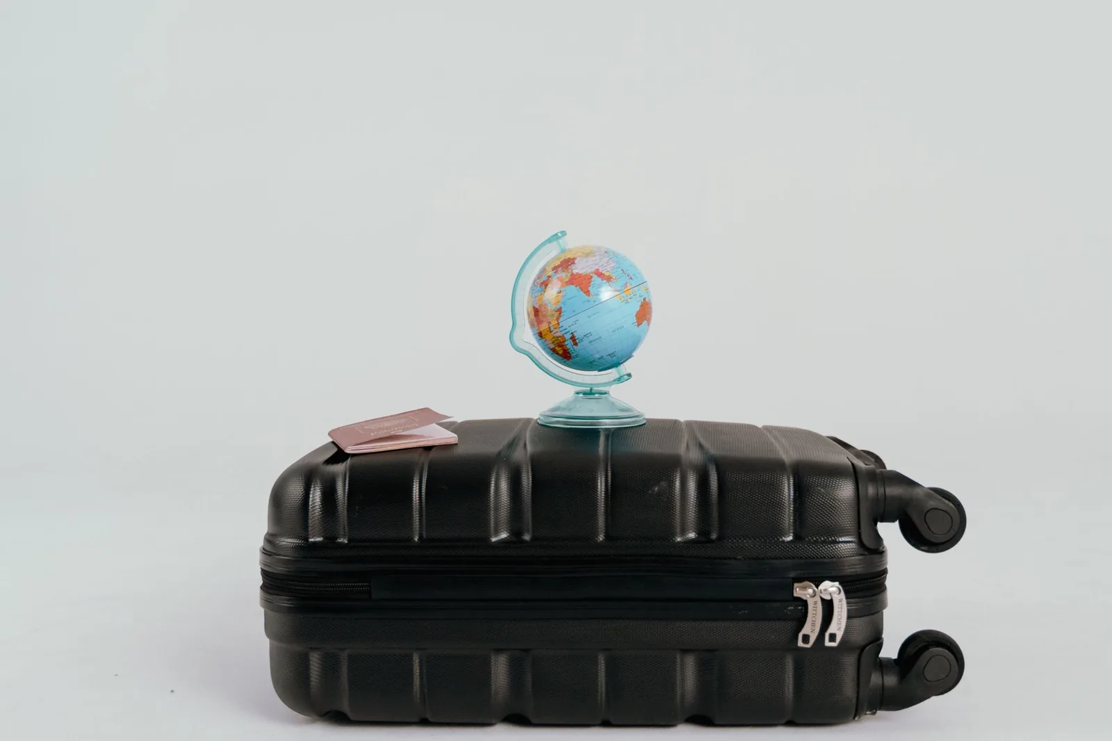 suitcase size for international travel