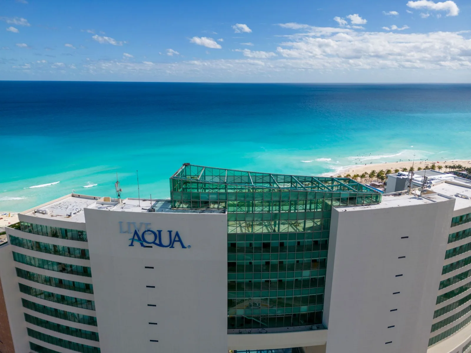 Best all inclusive resorts Mexico — beachfront pool with ocean view