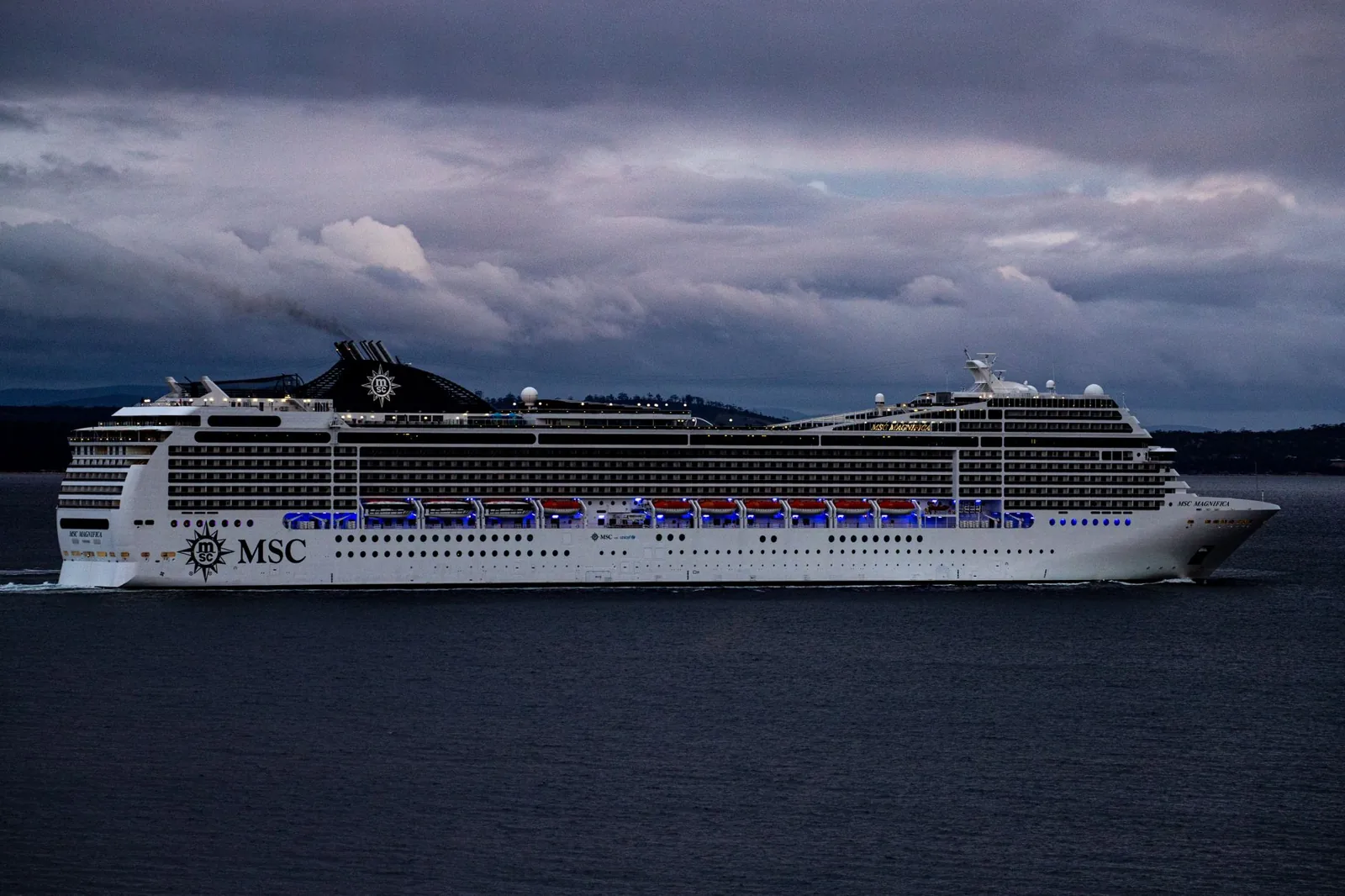cruise ship size comparison