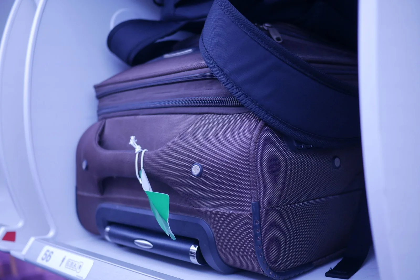 carry on luggage weight limit