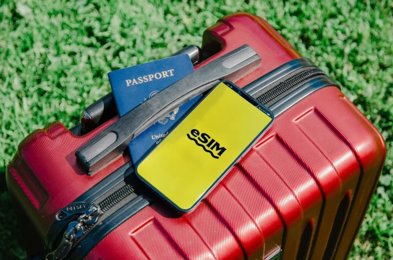 Suitcase Size for International Travel: Checked Bag Dimensions and Weight Limits